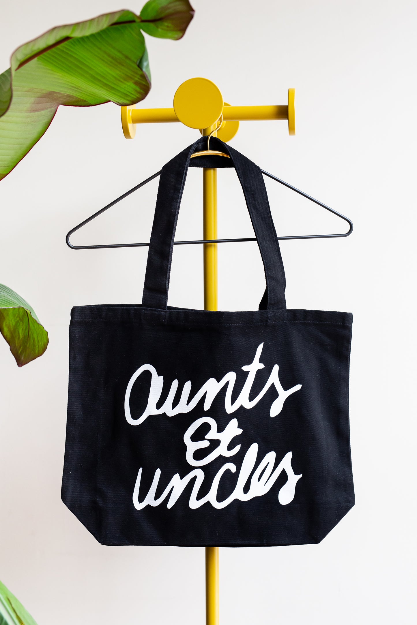 Aunts et Uncles Tote Bag